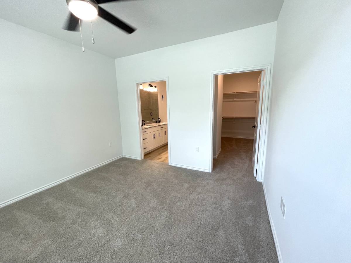 Apartment for rent at 2501 Niles Dr, Leander, TX 78641