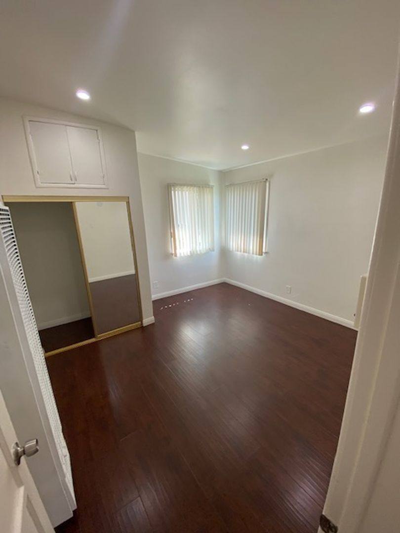 Apartment for rent at 2009 Vanderbilt Lane, Redondo Beach, CA 90277