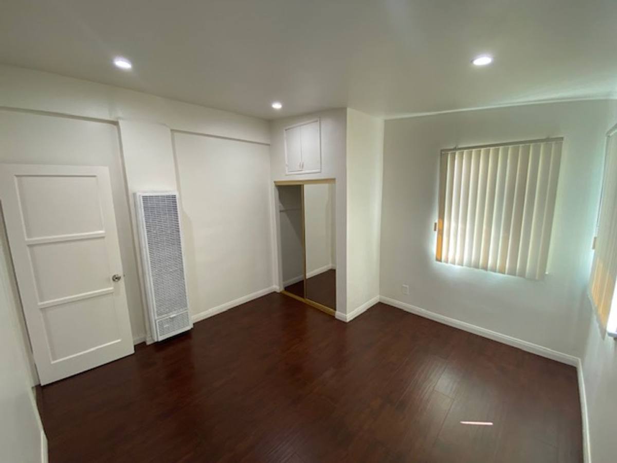 Apartment for rent at 2009 Vanderbilt Lane, Redondo Beach, CA 90277