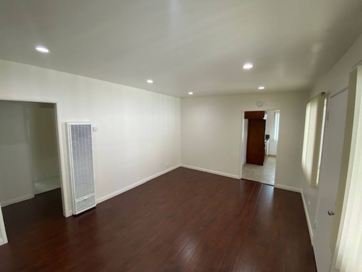 Apartment for rent at 2009 Vanderbilt Lane, Redondo Beach, CA 90277