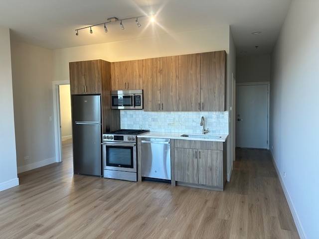 Apartment for rent at 4010 N Lincoln Ave, Chicago, IL 60618