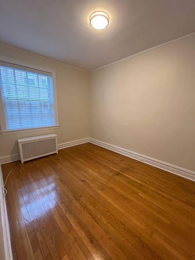 Apartment for rent at 509 Lee St, Evanston, IL 60202