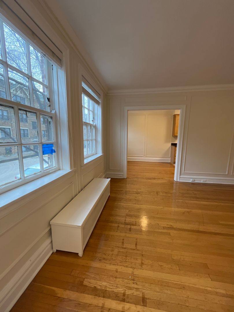 Apartment for rent at 509 Lee St, Evanston, IL 60202