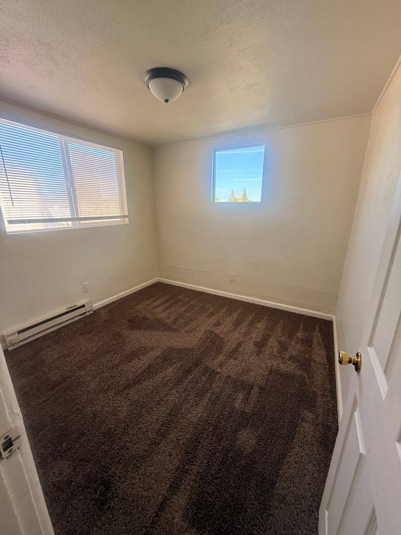 Apartment for rent at 217 Baltimore St, Longview, WA 98632