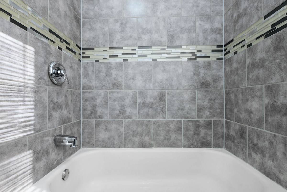 Apartment for rent at 6602 S Francisco Ave, Chicago, IL 60629