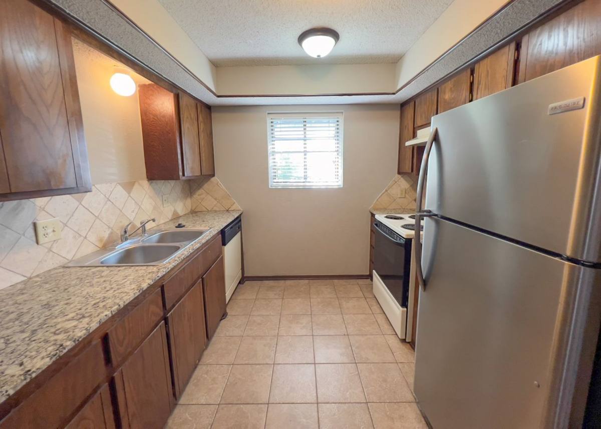 House for rent at 1303 N Fretz Ave, Edmond, OK 73003