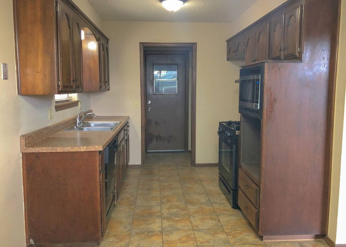 House for rent at 720 Robin Hill Rd, Edmond, OK 73003