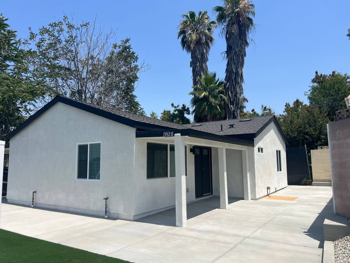 House for rent at 3523 Strong St, Riverside, CA 92501