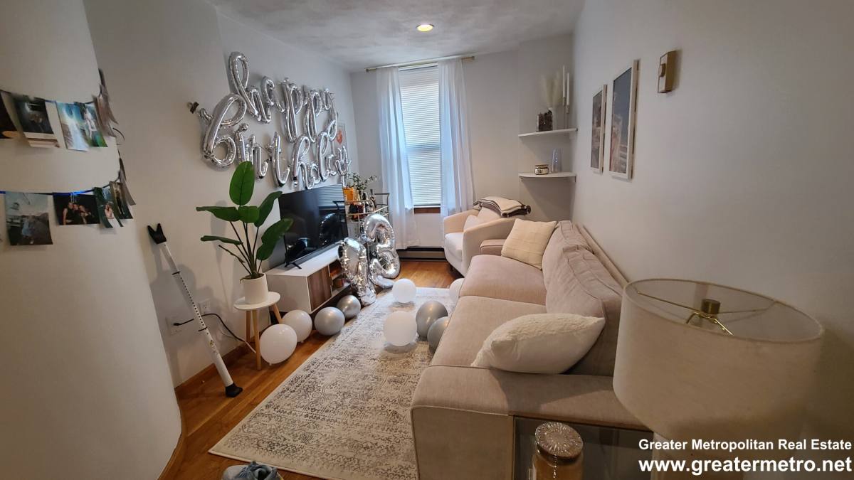 Apartment for rent at 183 Endicott St #1, Boston, MA 02113