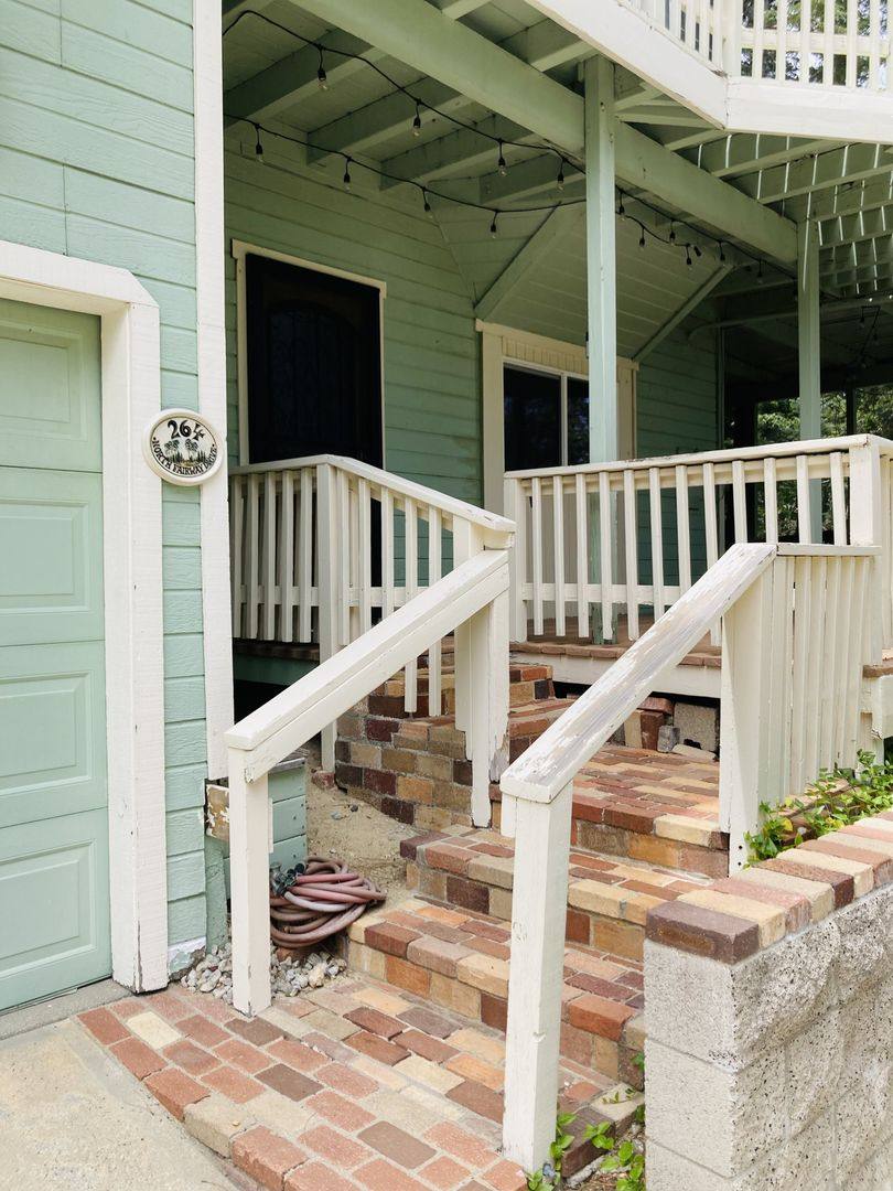 House for rent at 264 N Fairway Dr, Lake Arrowhead, CA 92352
