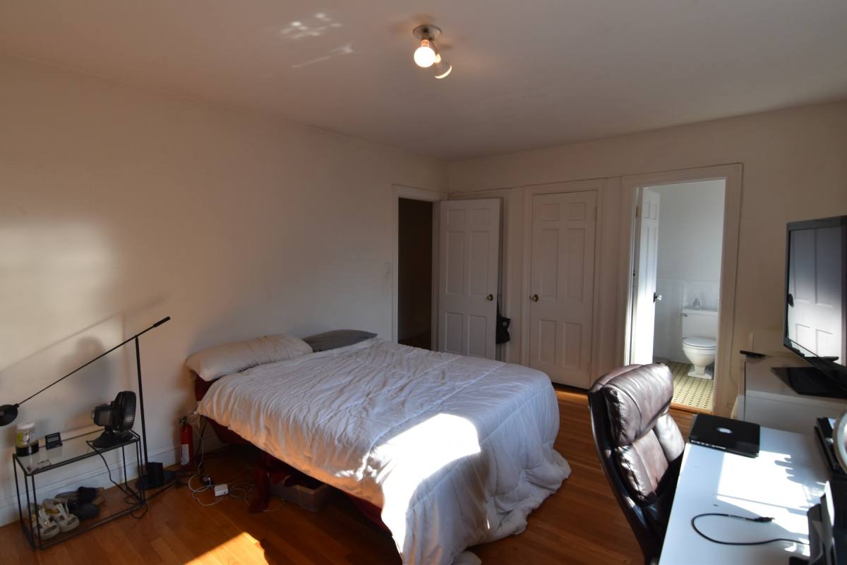 Apartment for rent at 94 Marion #5, Brookline, MA 02446
