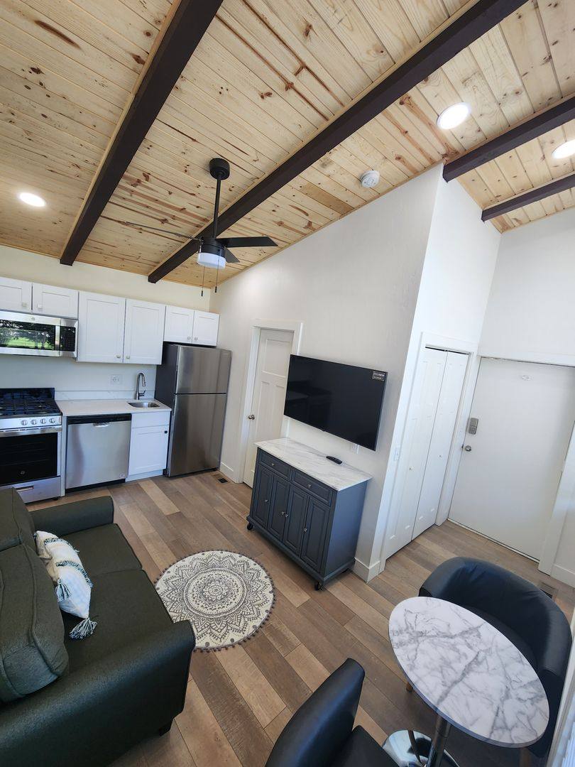 Apartment for rent at 136 E 200 N, Farmington, UT 84025