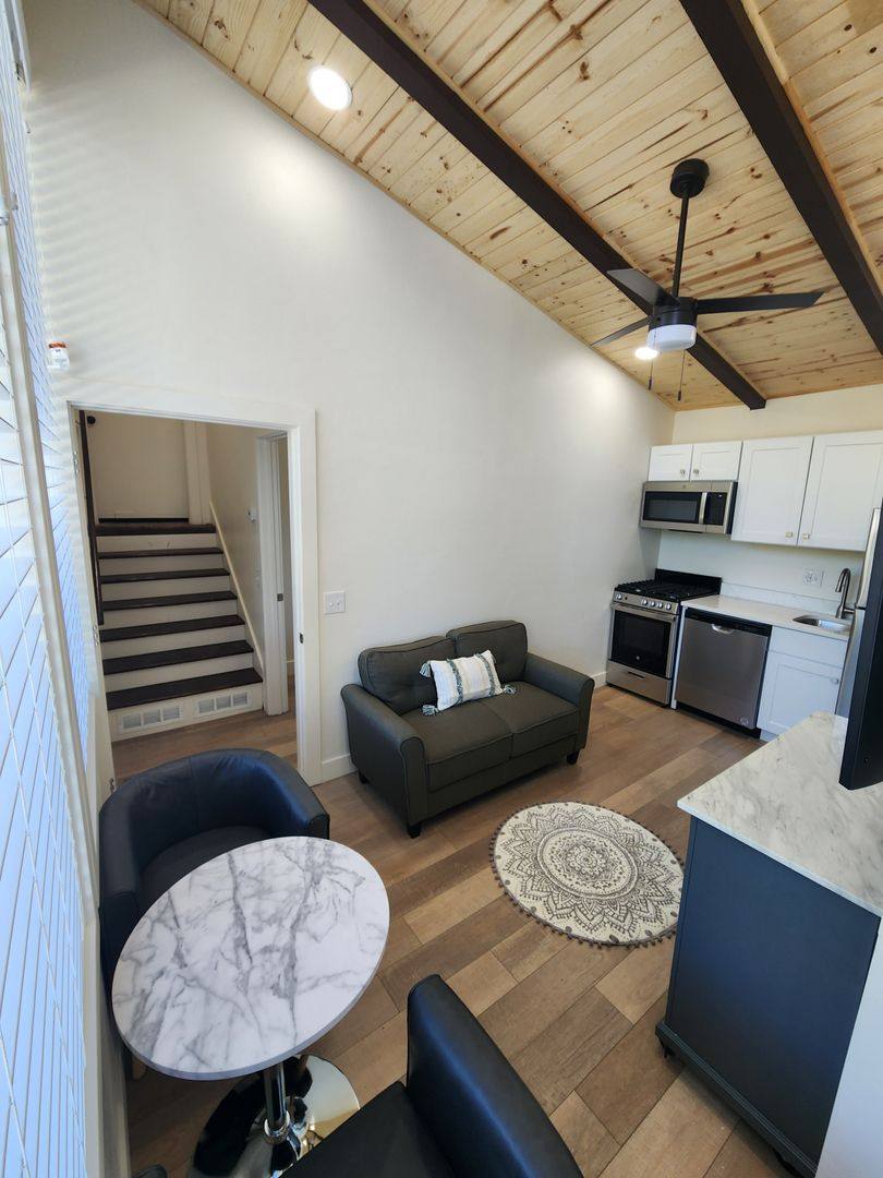 Apartment for rent at 136 E 200 N, Farmington, UT 84025