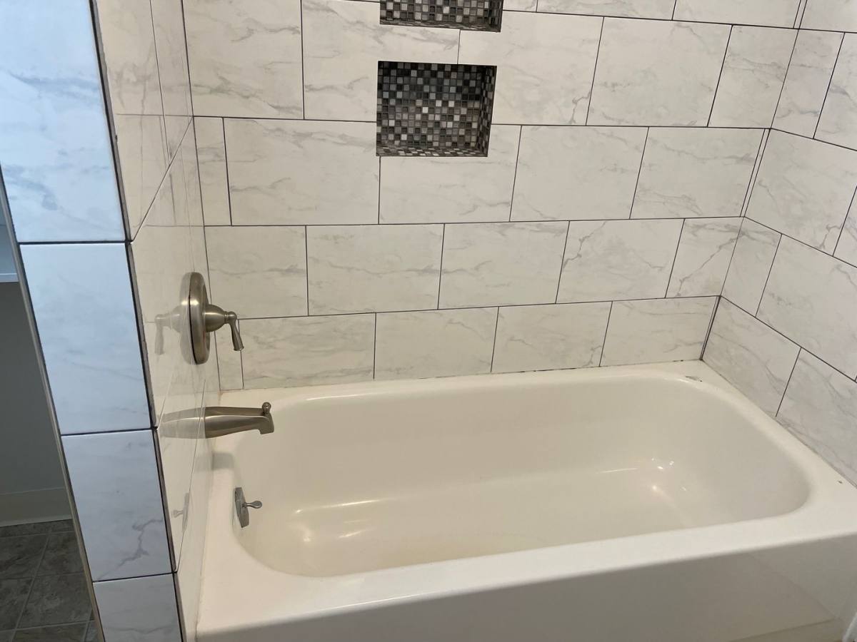 Apartment for rent at 303 NE D St, Grants Pass, OR 97526