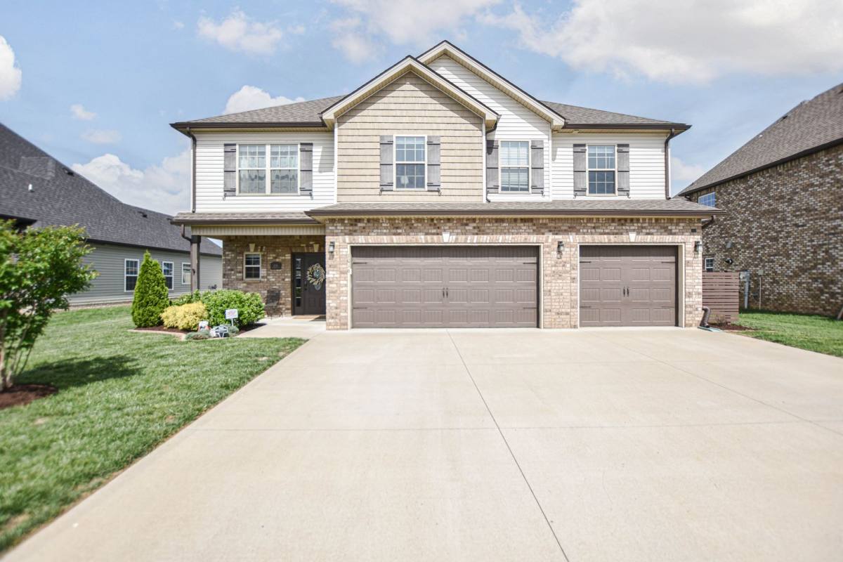 House for rent at 1016 Meadowview Lane, Clarksville, TN 37040