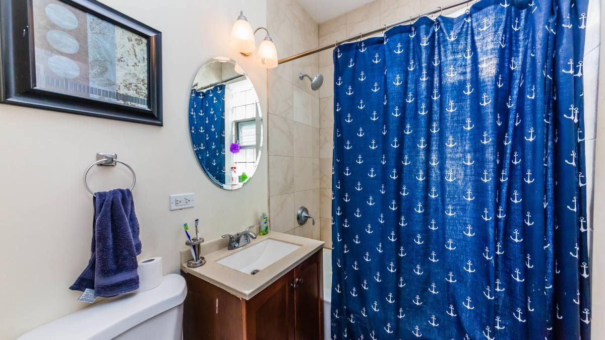 Apartment for rent at 1829 N Hermitage Ave #2, Chicago, IL 60622
