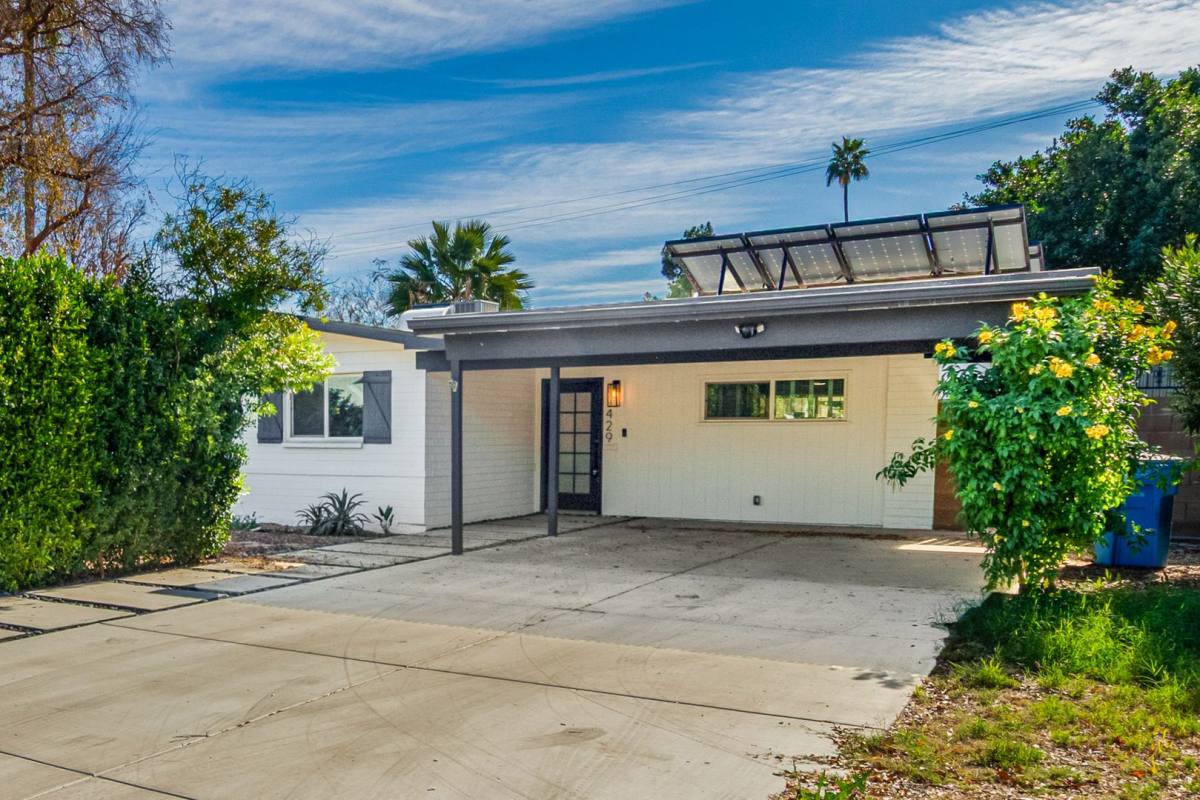 House for rent at 429 W Flower St, Phoenix, AZ 85013