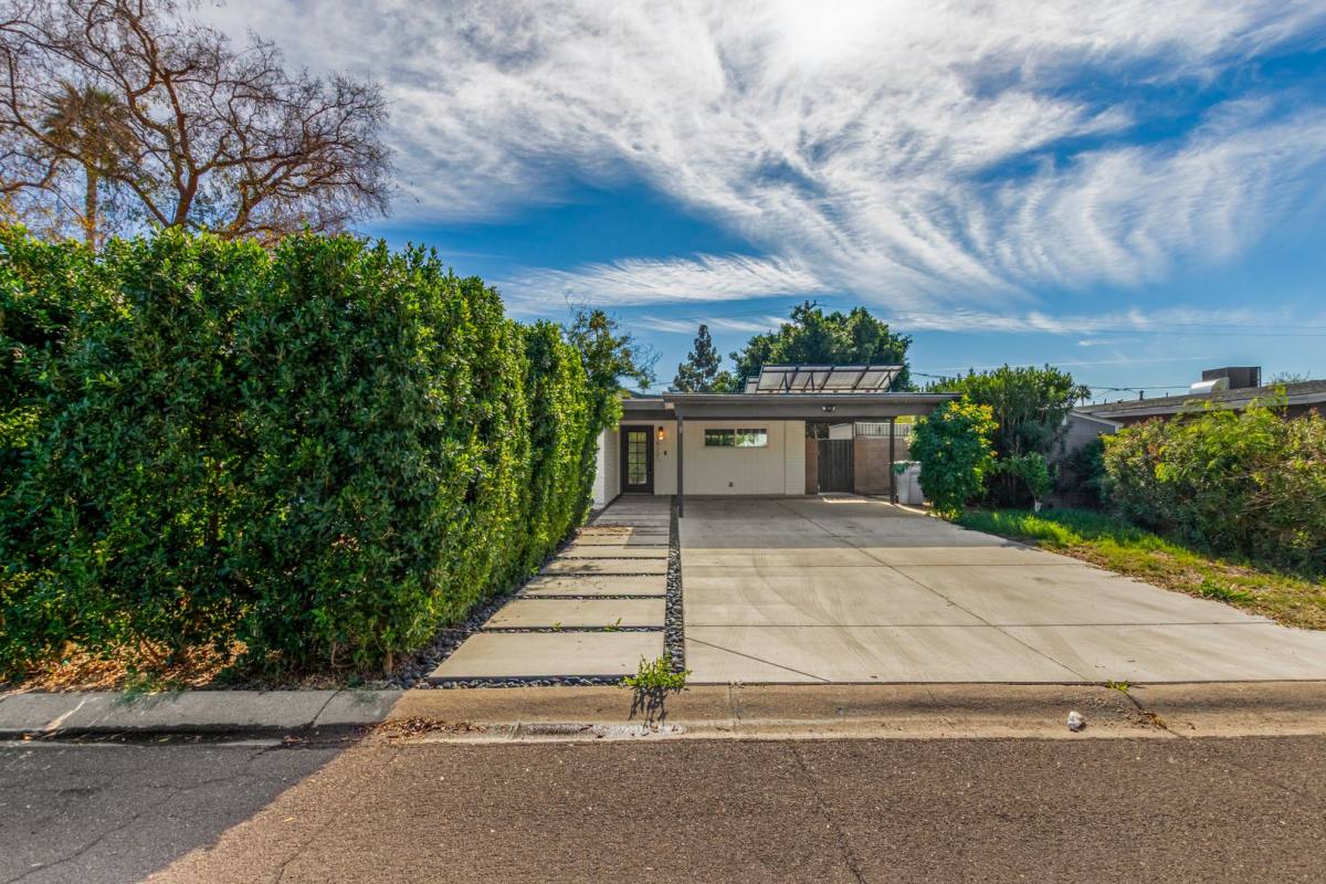 House for rent at 429 W Flower St, Phoenix, AZ 85013