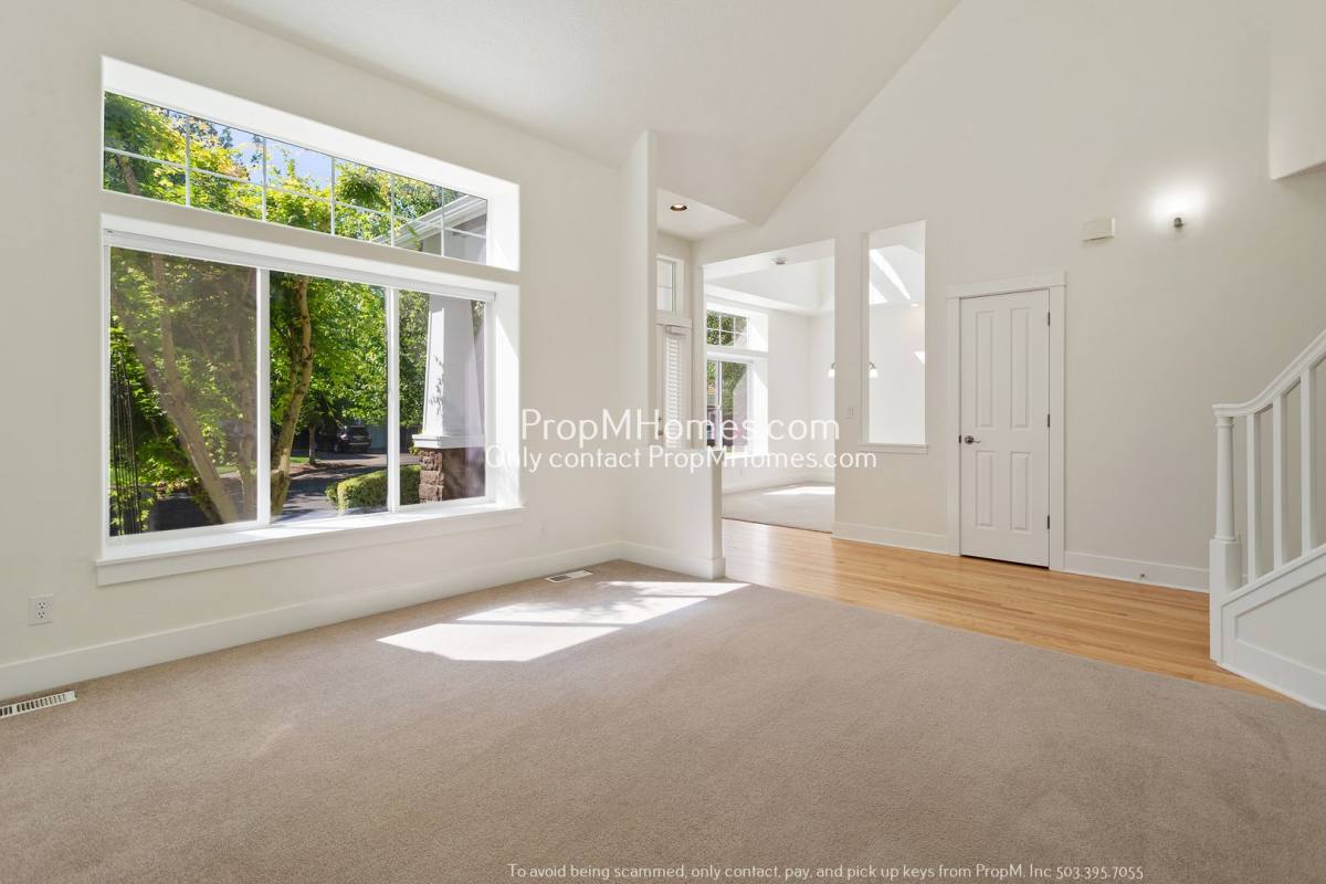 House for rent at 340 SW Delta Dr, Beaverton, OR 97006