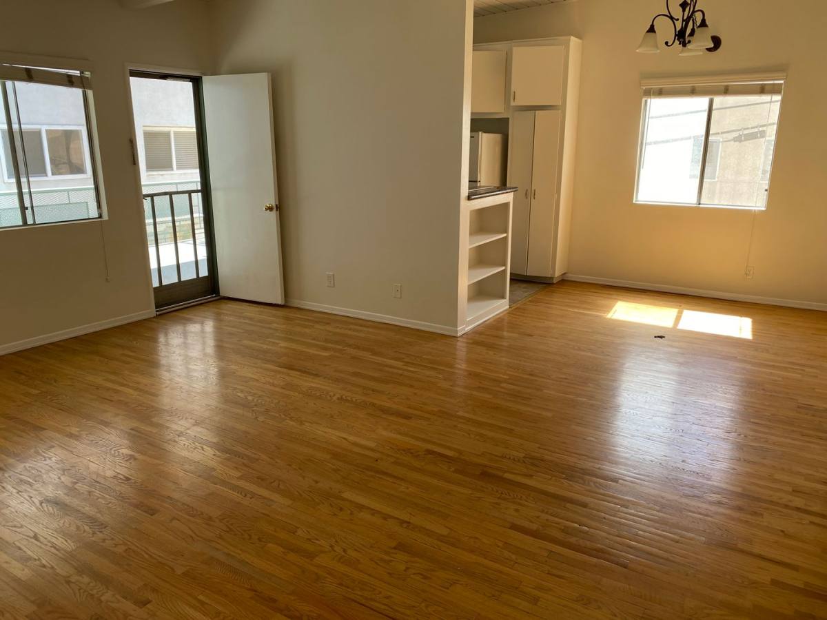 Apartment for rent at 1219 Granville Ave, Los Angeles, CA 90025