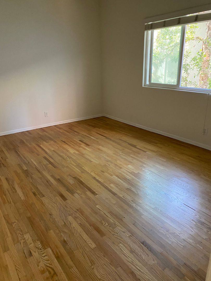 Apartment for rent at 1219 Granville Ave, Los Angeles, CA 90025