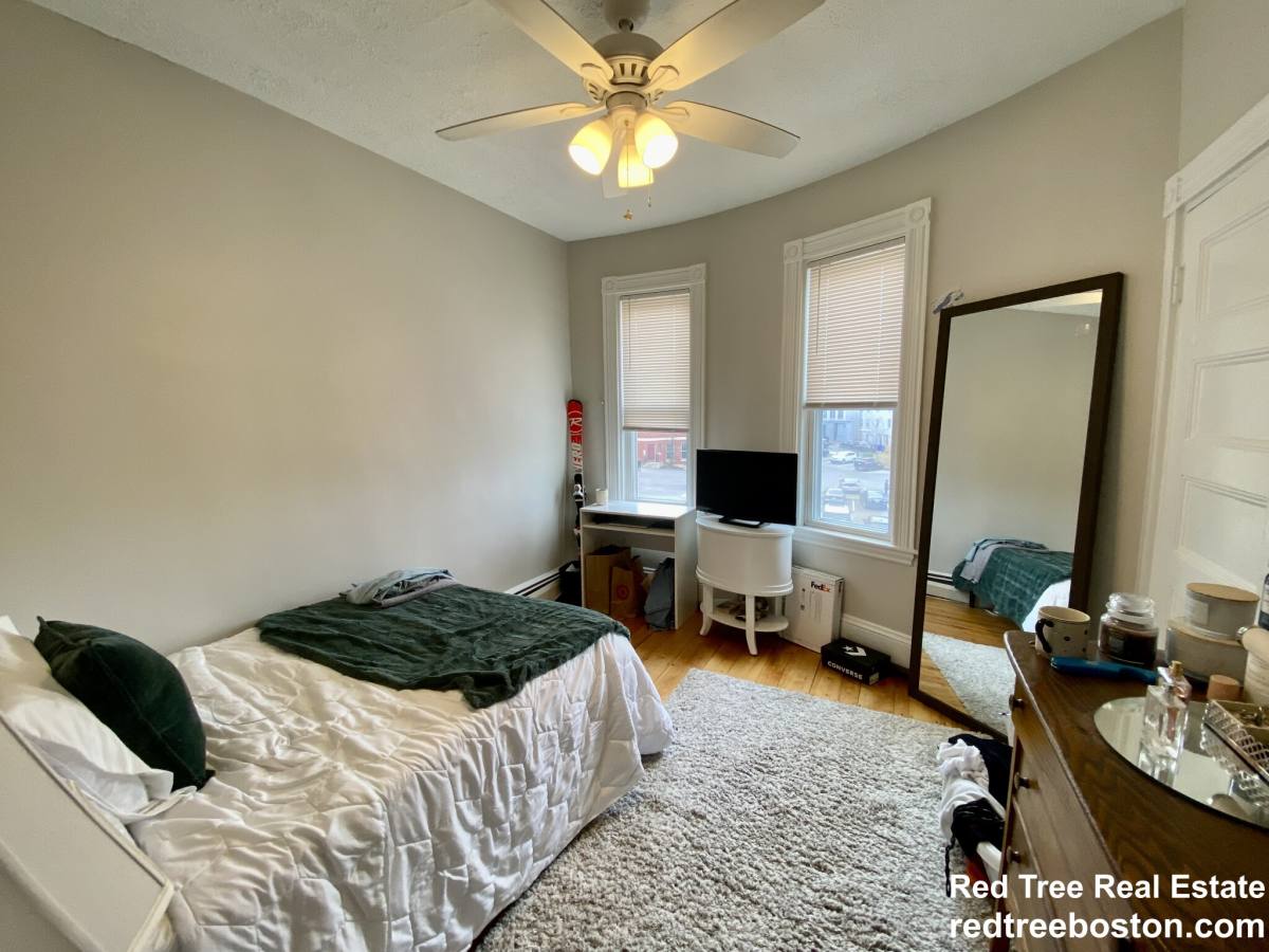 House for rent at 27 Hurd Rd #5, Brookline, MA 02445