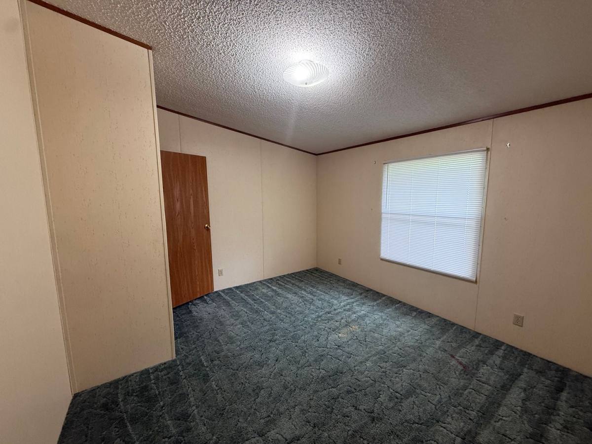 House for rent at 411 W 1st St, Eldon, MO 65026