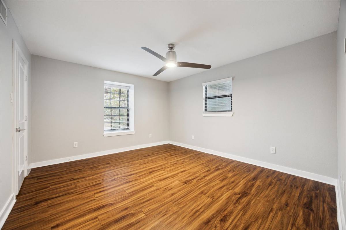 Apartment for rent at 524 Heights Blvd, Houston, TX 77007