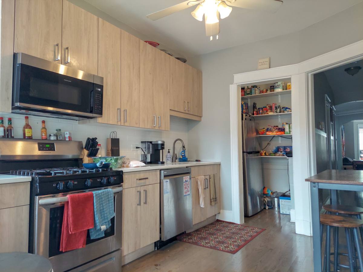 Apartment for rent at 3703 N Racine #1, Chicago, IL 60613