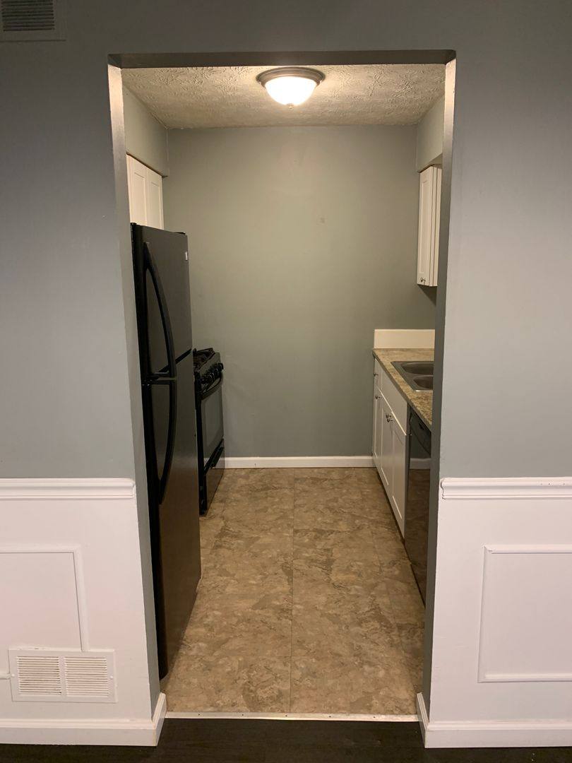 Apartment for rent at 4910 Brookwood Rd, Youngstown, OH 44512