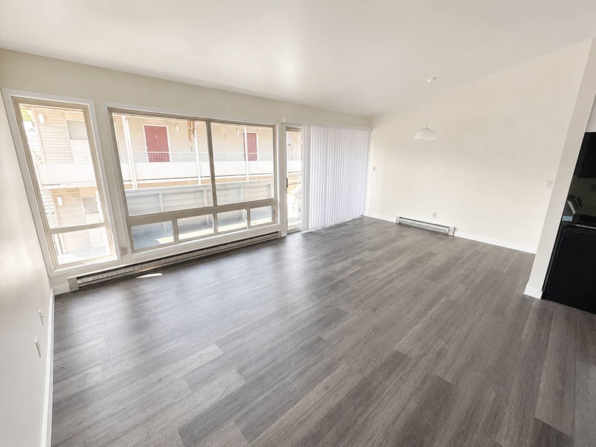 Apartment for rent at 927 N 96th St, Seattle, WA 98103
