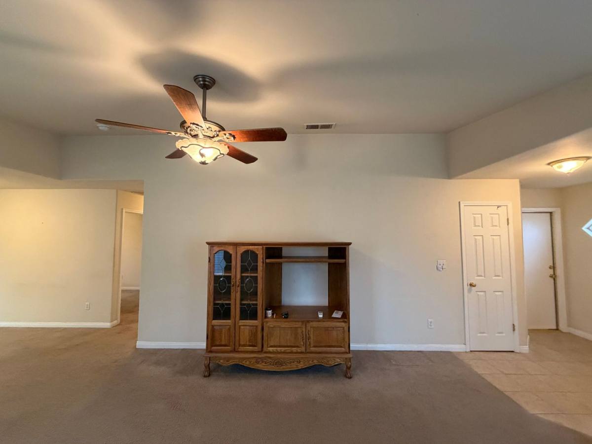 House for rent at 6107 Ragusa Lane, Bakersfield, CA 93308