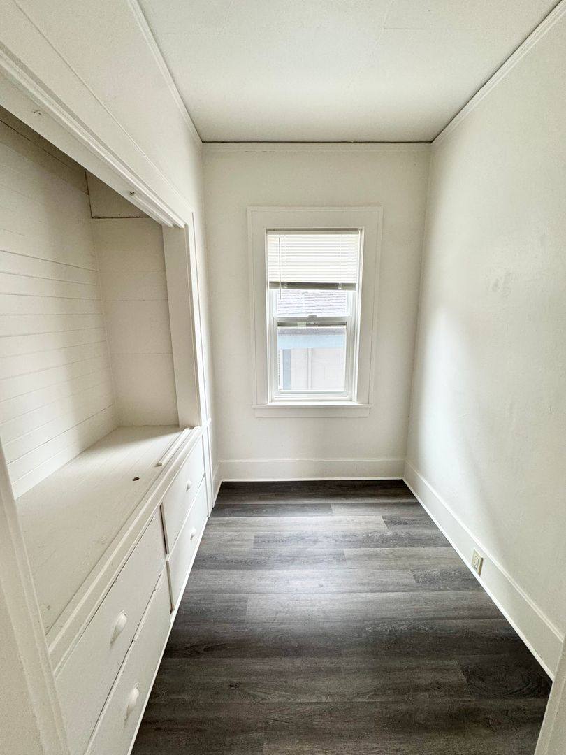 Apartment for rent at 2735 SE Clinton St, Portland, OR 97202