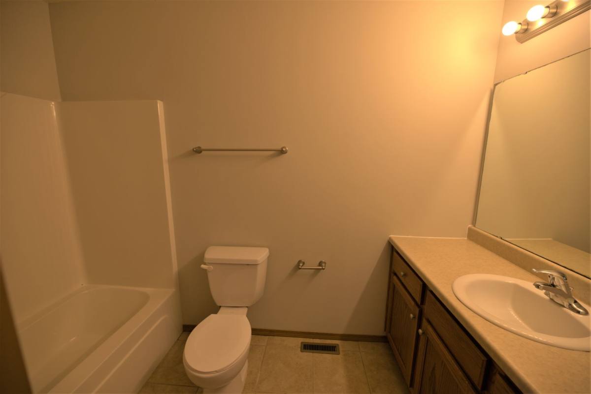 House for rent at 3230 E Jamestown St, Republic, MO 65738