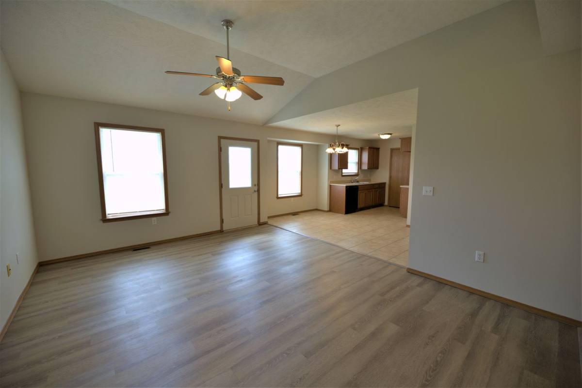House for rent at 3230 E Jamestown St, Republic, MO 65738