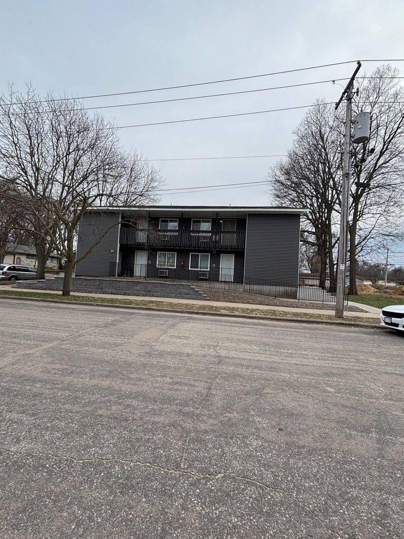Apartment for rent at 828 Gould St, La Crosse, WI 54603