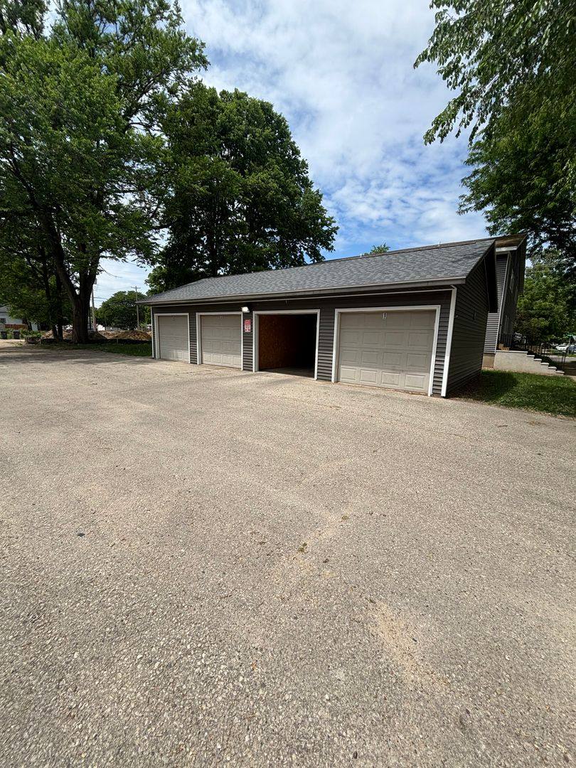 Apartment for rent at 828 Gould St, La Crosse, WI 54603