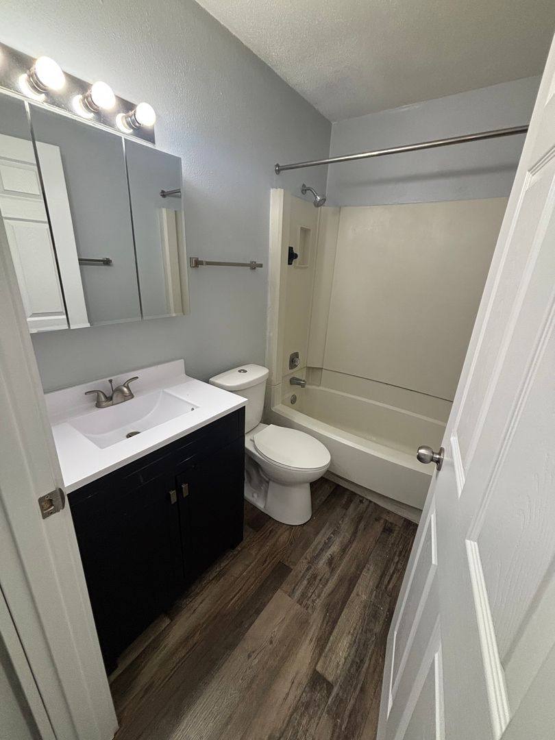 Apartment for rent at 828 Gould St, La Crosse, WI 54603