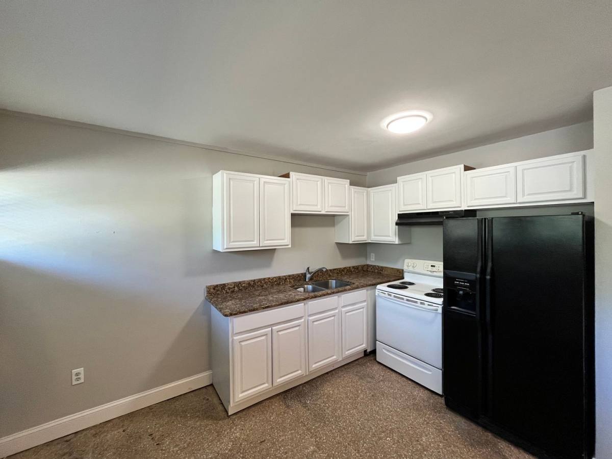 House for rent at 1013 W 3rd St, Sanford, FL 32771