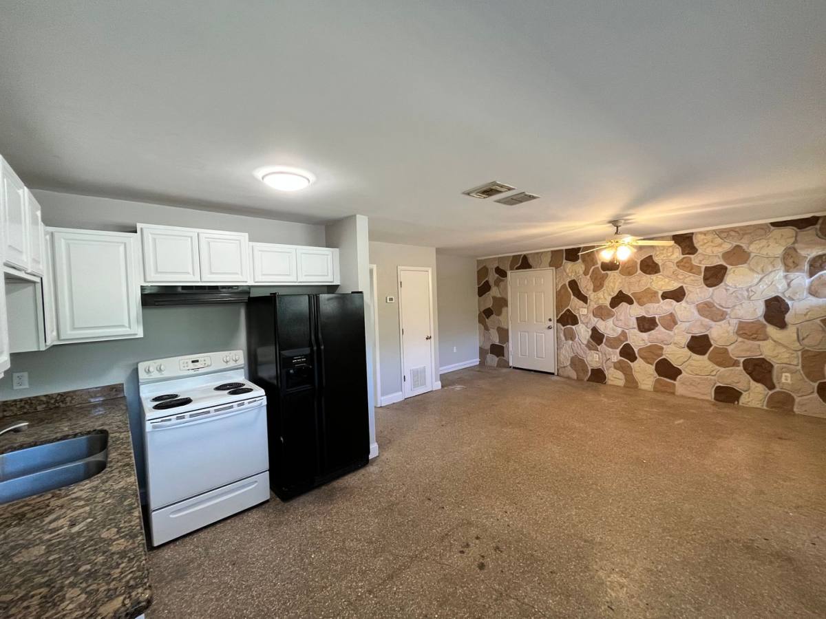 House for rent at 1013 W 3rd St, Sanford, FL 32771