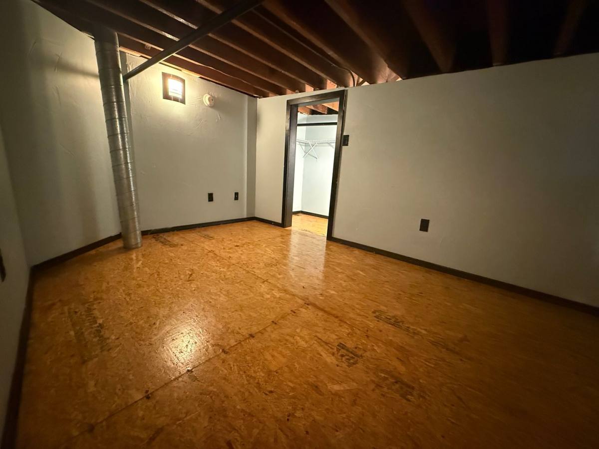 331 E Water St, Springfield, MO 65806 - Apartment for Rent - Image 3