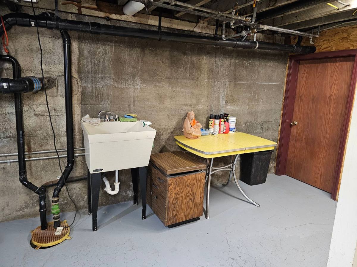 Apartment for rent at 1307 6th St, La Grande, OR 97850
