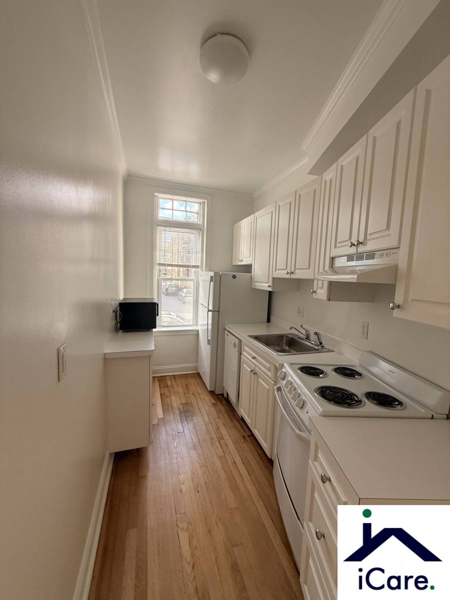 Apartment for rent at 15 Green St #1, Brookline, MA 02446