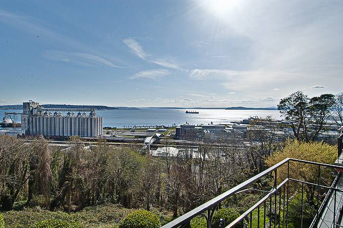 Apartment for rent at 1208 10th Ave W, Seattle, WA 98119