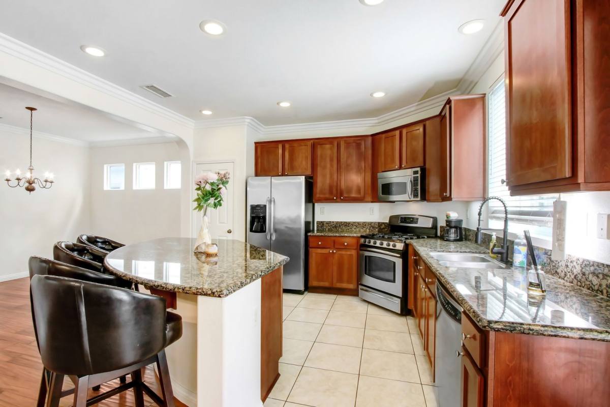 House for rent at 33561 Cedar Creek Lane, Lake Elsinore, CA 92532