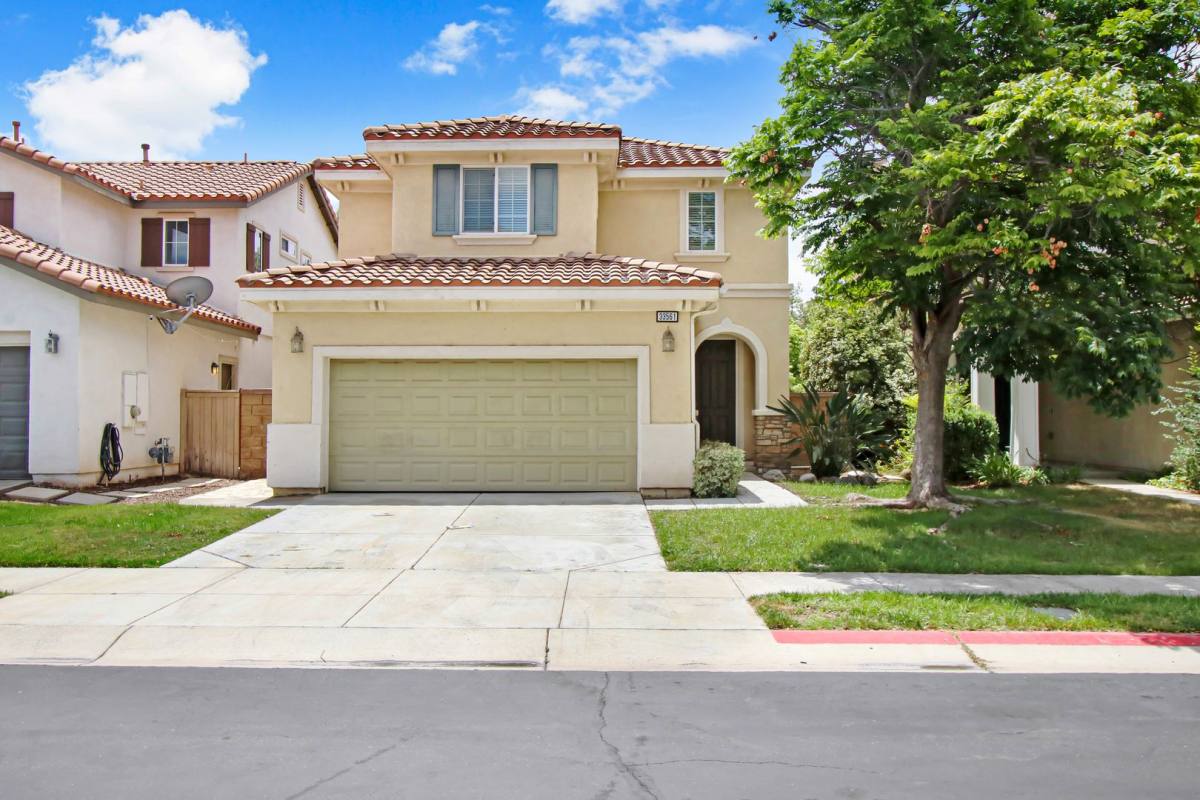 House for rent at 33561 Cedar Creek Lane, Lake Elsinore, CA 92532