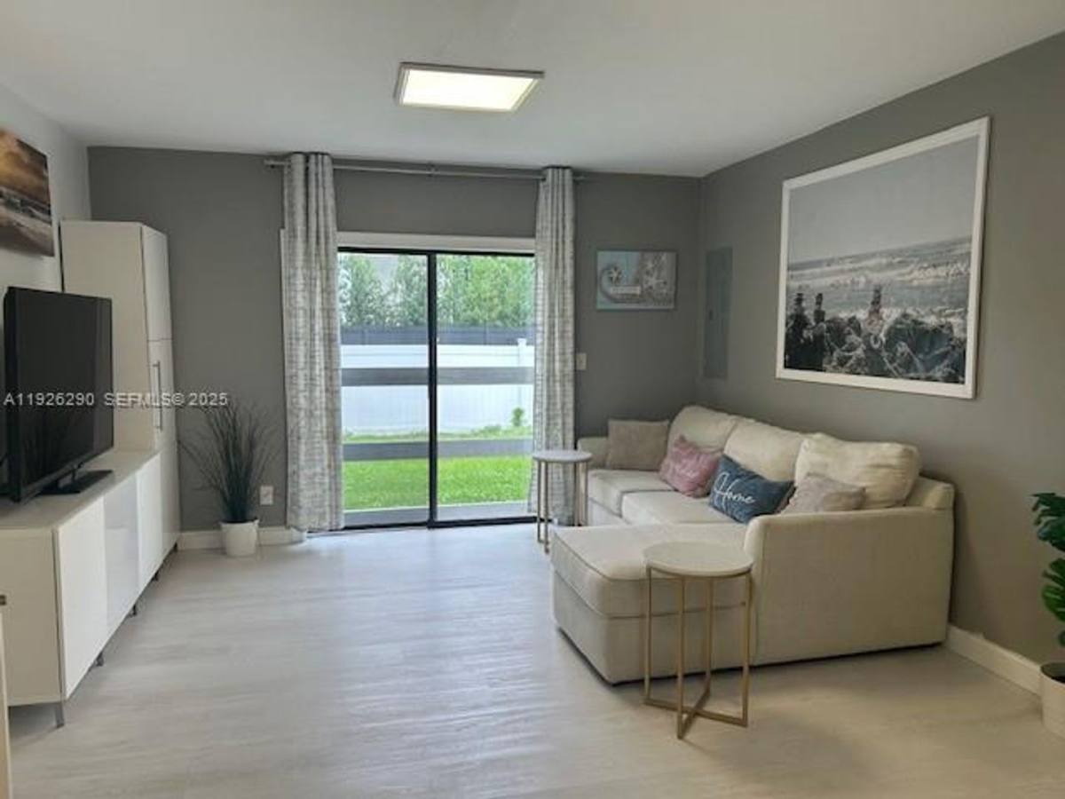 House for rent at 245 189th Terrace, North Miami Beach, FL 33160