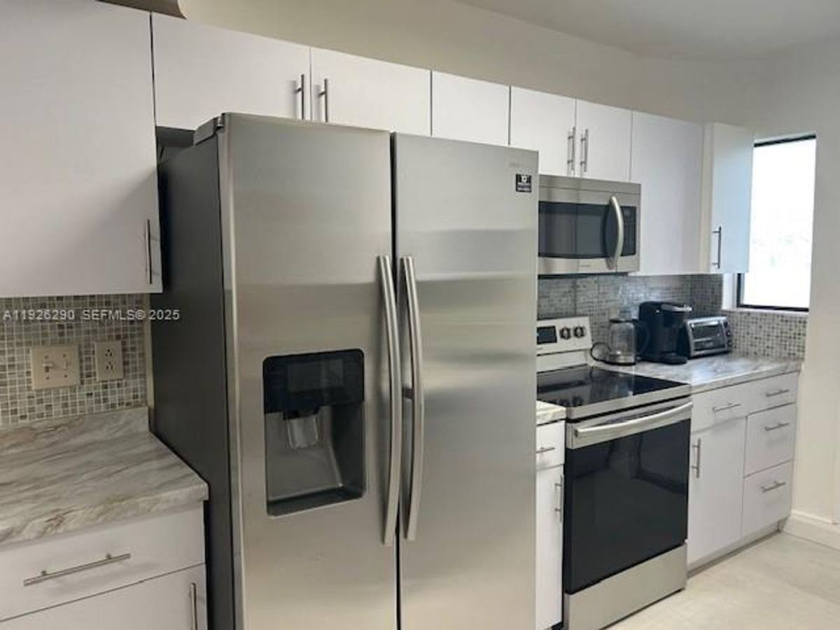 House for rent at 245 189th Terrace, North Miami Beach, FL 33160