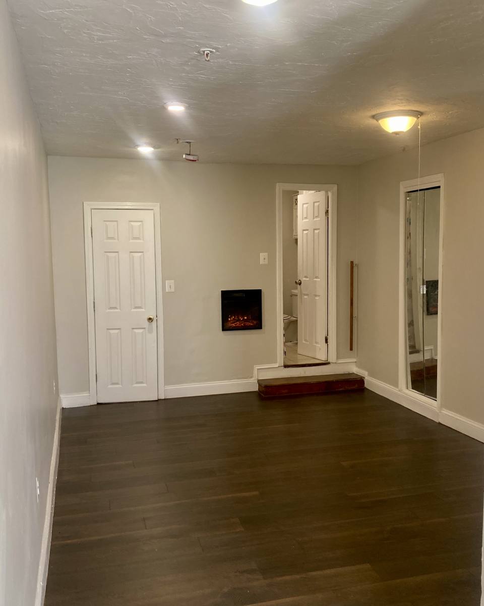 Apartment for rent at 32 Hinckley #1R, Somerville, MA 02145