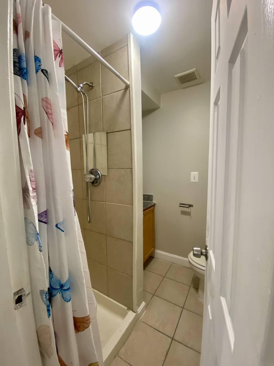 Apartment for rent at 32 Hinckley #1R, Somerville, MA 02145
